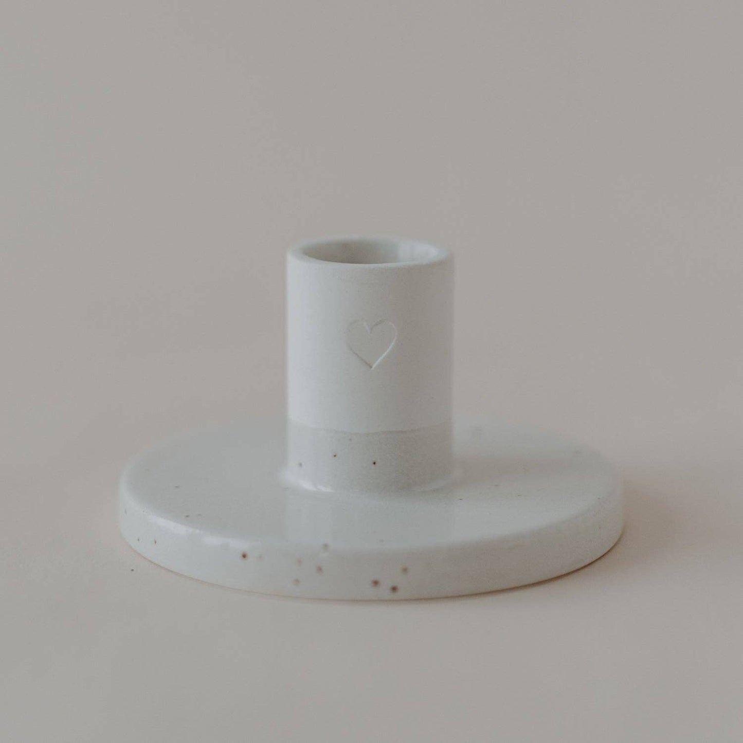 Middelgrote kandelaar met hartmotief