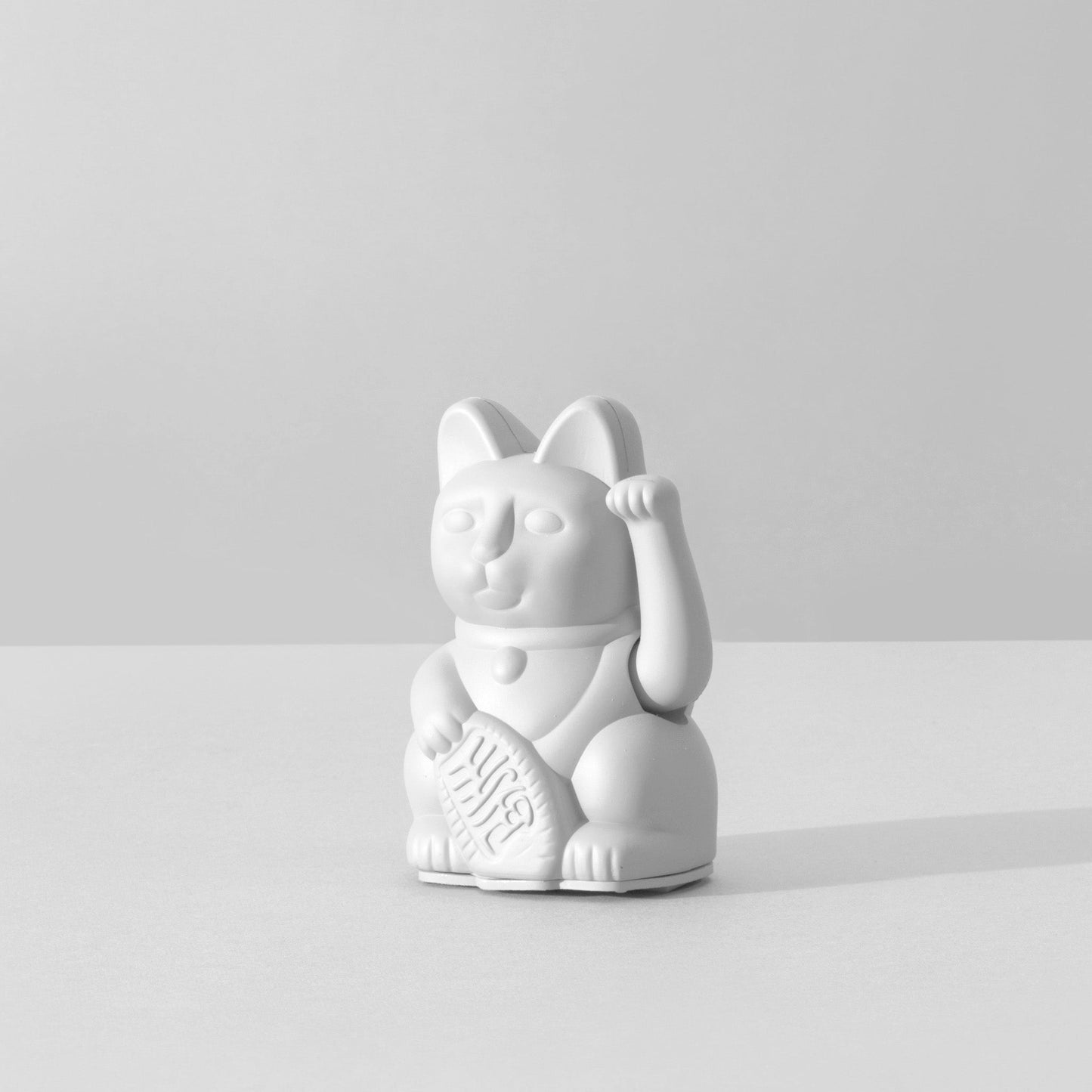 Lucky Cat CLASSIC WHITE peace
