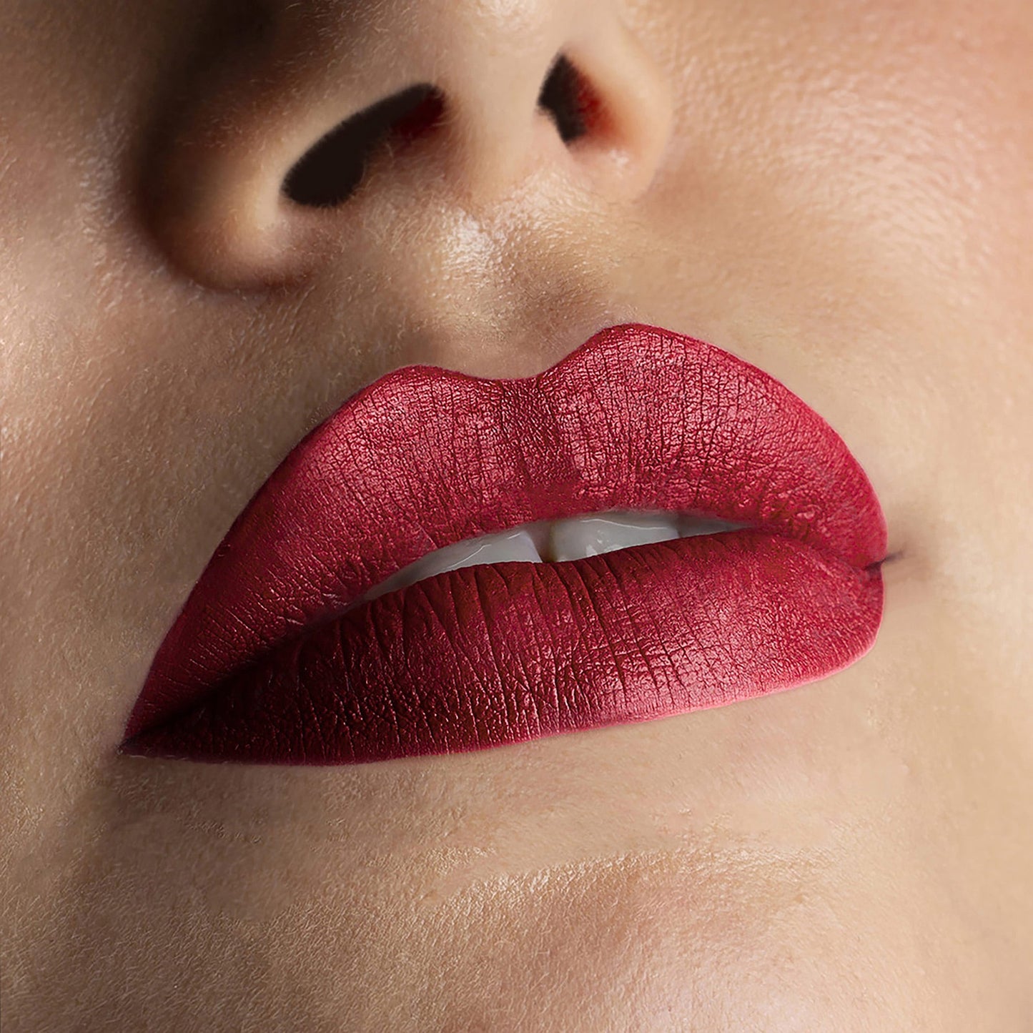 SUBLIMATTE - long-lasting MATTE LIQUID LIPSTICK