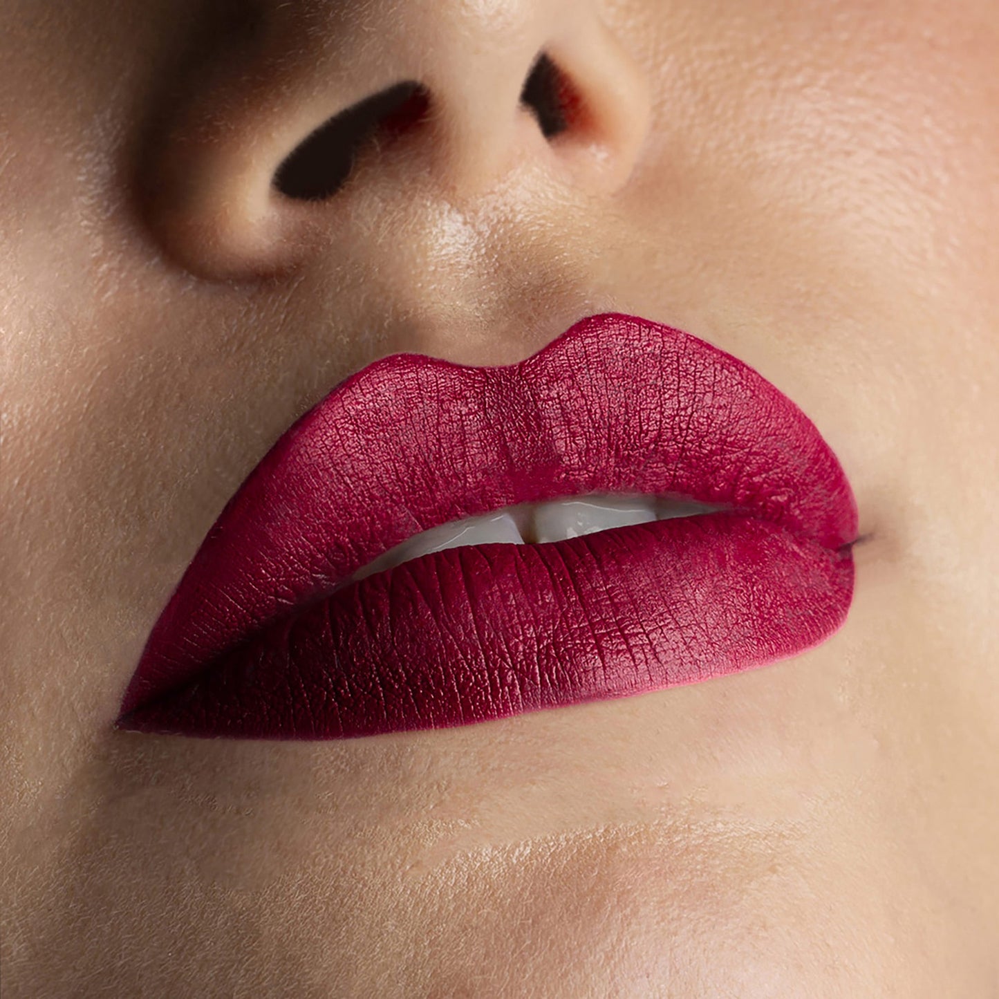 SUBLIMATTE - long-lasting MATTE LIQUID LIPSTICK