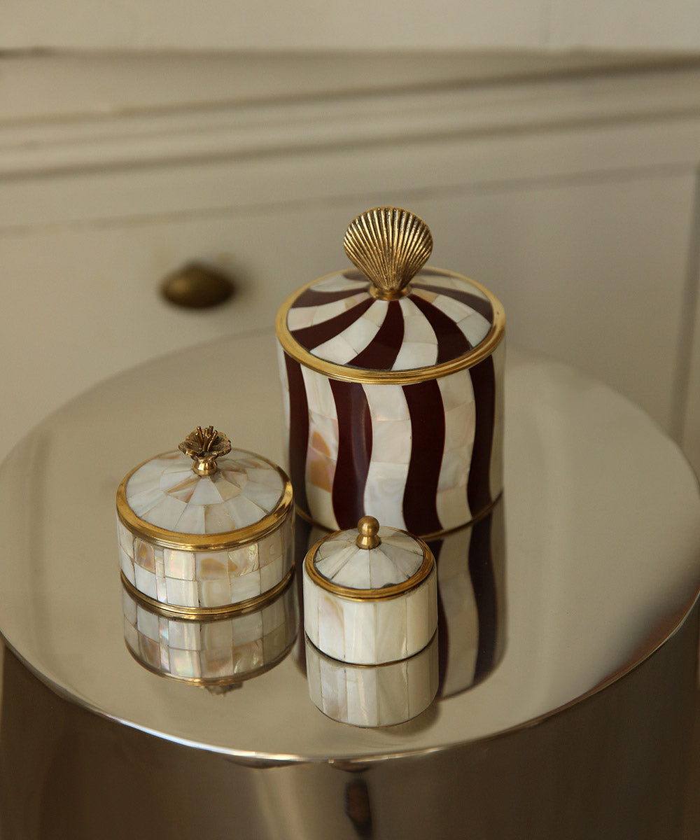 Sieradendoos Abby schelp bordeaux groot