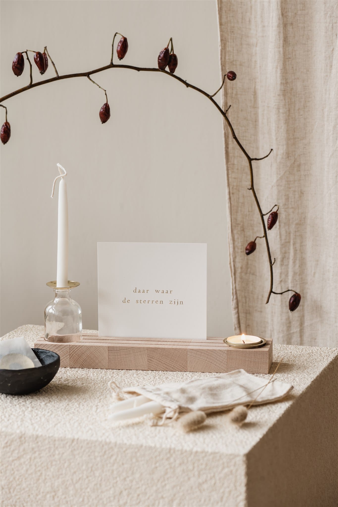 Hold it + endless  Roosmarijn Knijnenburg